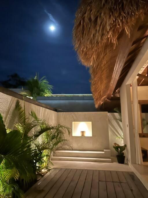 Villa Maya Brand New 1 Bed Pool *